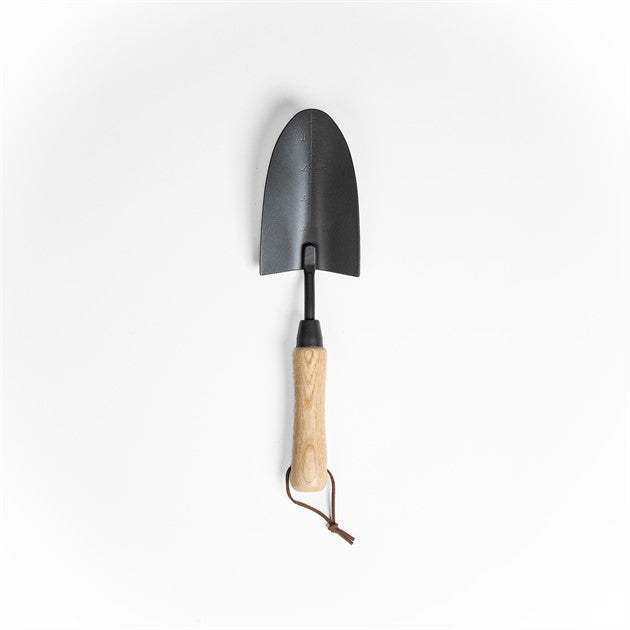 Bred planteringsspade med träskaft