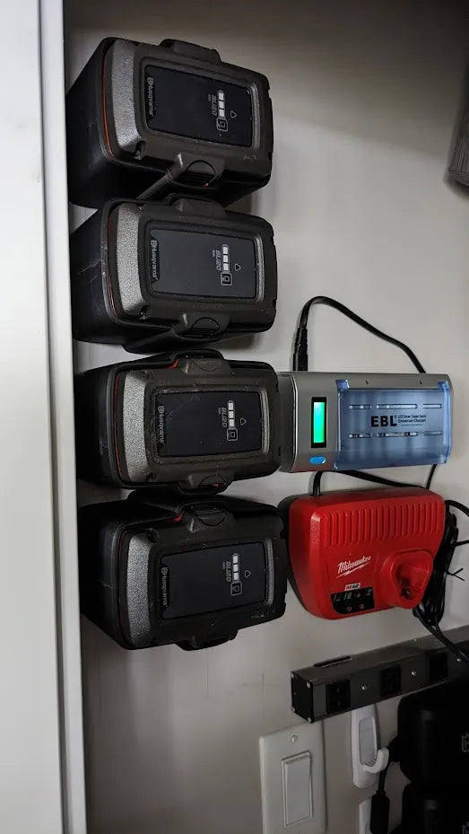 Husqvarna BLI Batterihållare