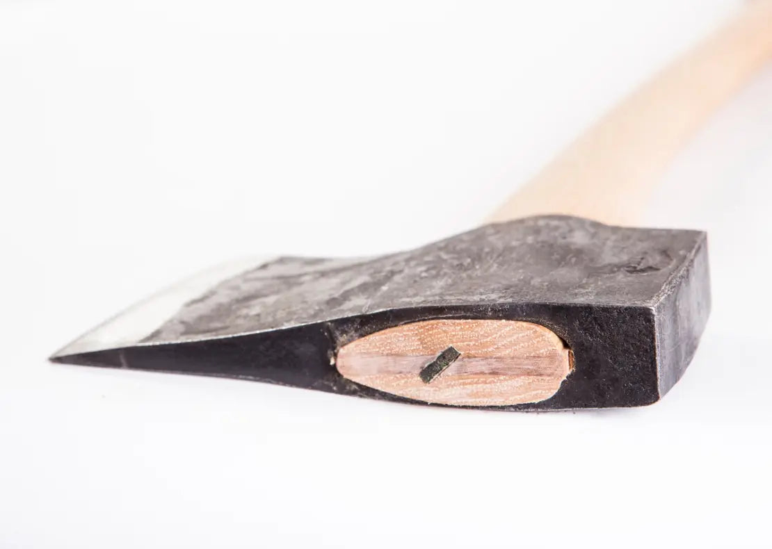 Gränsfors Amerikansk Fällyxa - Svängt Skaft