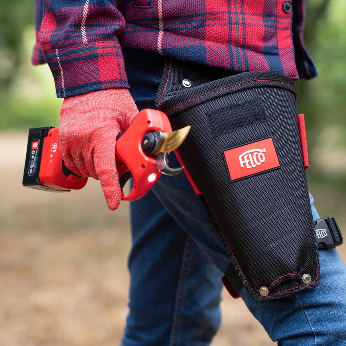 Felco Elsekatör Felco 834W; 14,4 V; 2x3,0 Ah batt.